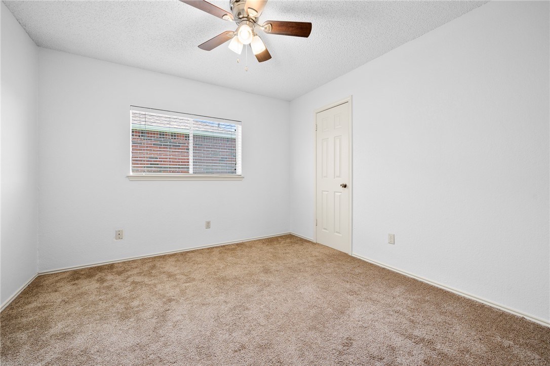 7038 Eldora Dr Property Photo 24