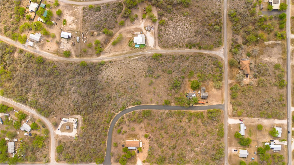 00 Navaho Drive Property Photo 4