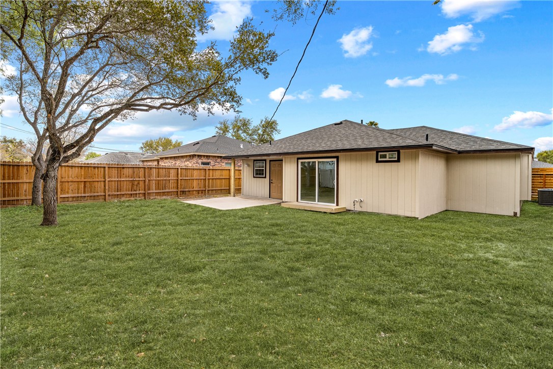 2442 Bevecrest Dr Property Photo 25