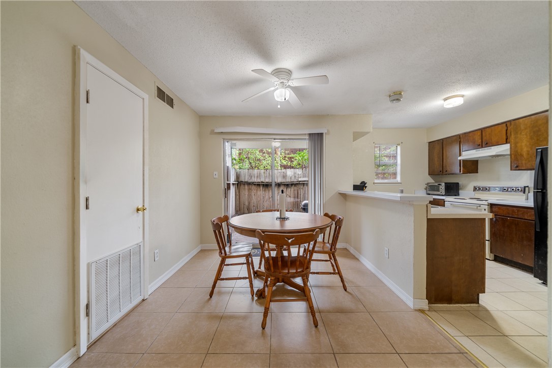 1011 Ennis Joslin 137 Property Photo 4