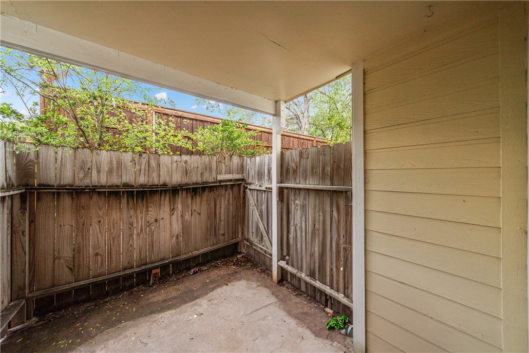 1011 Ennis Joslin 137 Property Photo 15