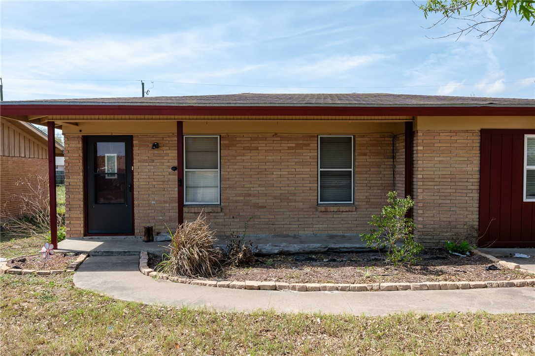 637 Bel Air Dr Property Photo 4