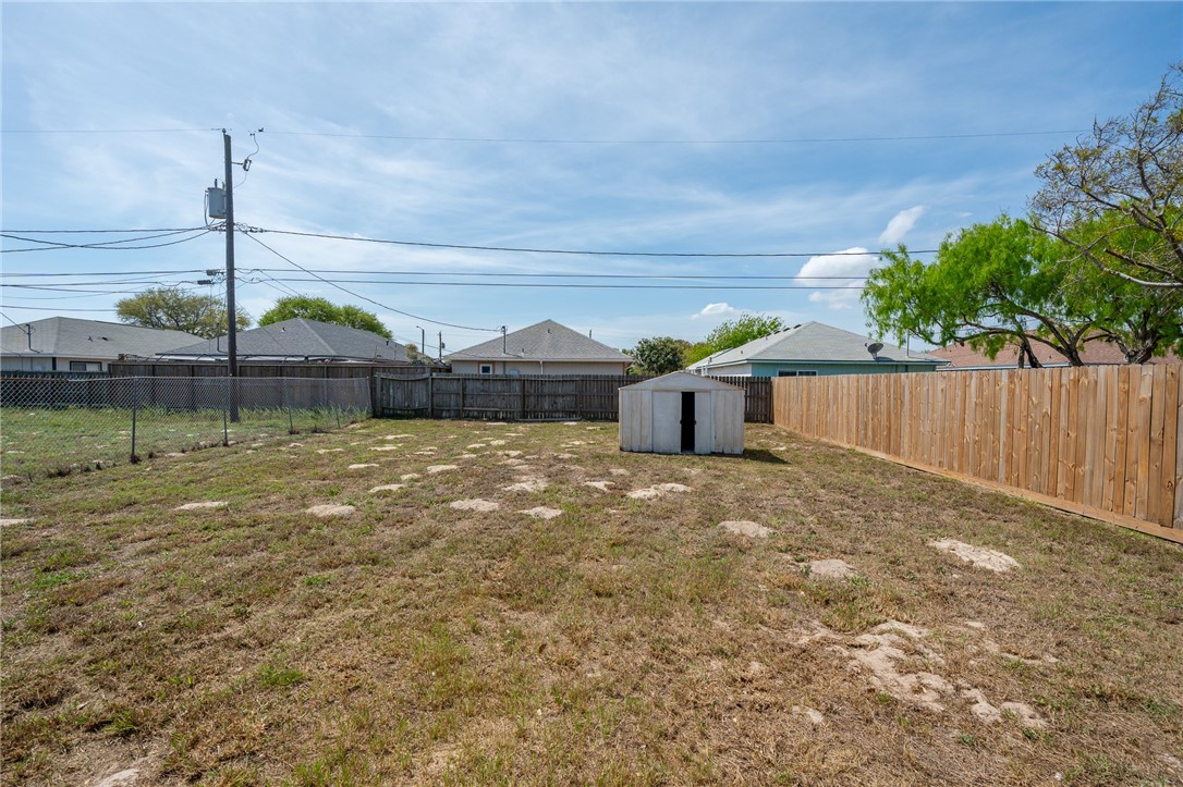 637 Bel Air Dr Property Photo 23