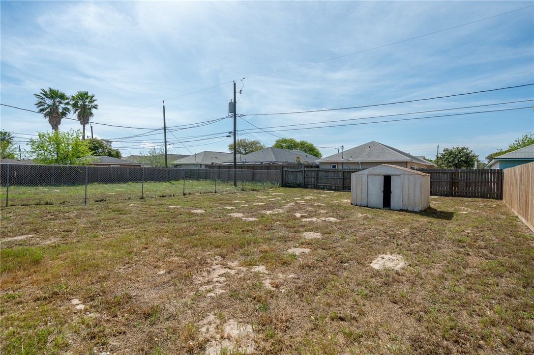 637 Bel Air Dr Property Photo 24