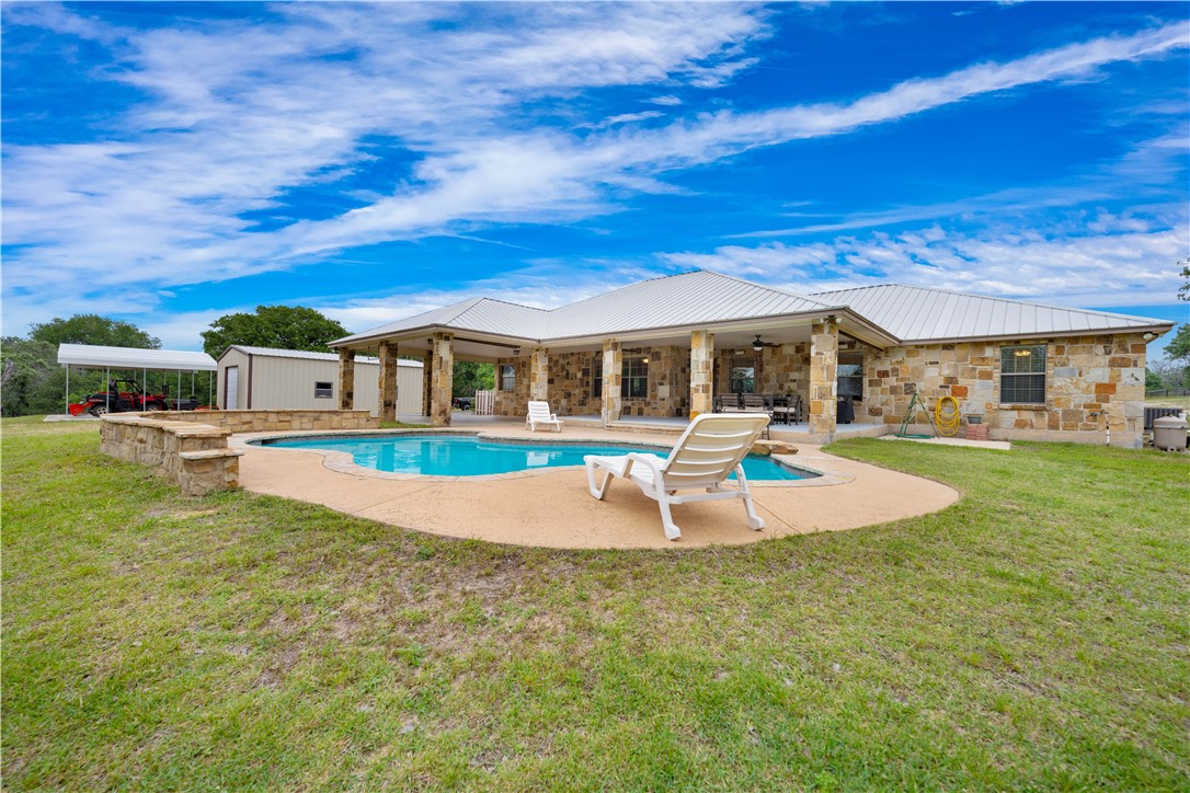 128 Emerald Dr Property Photo