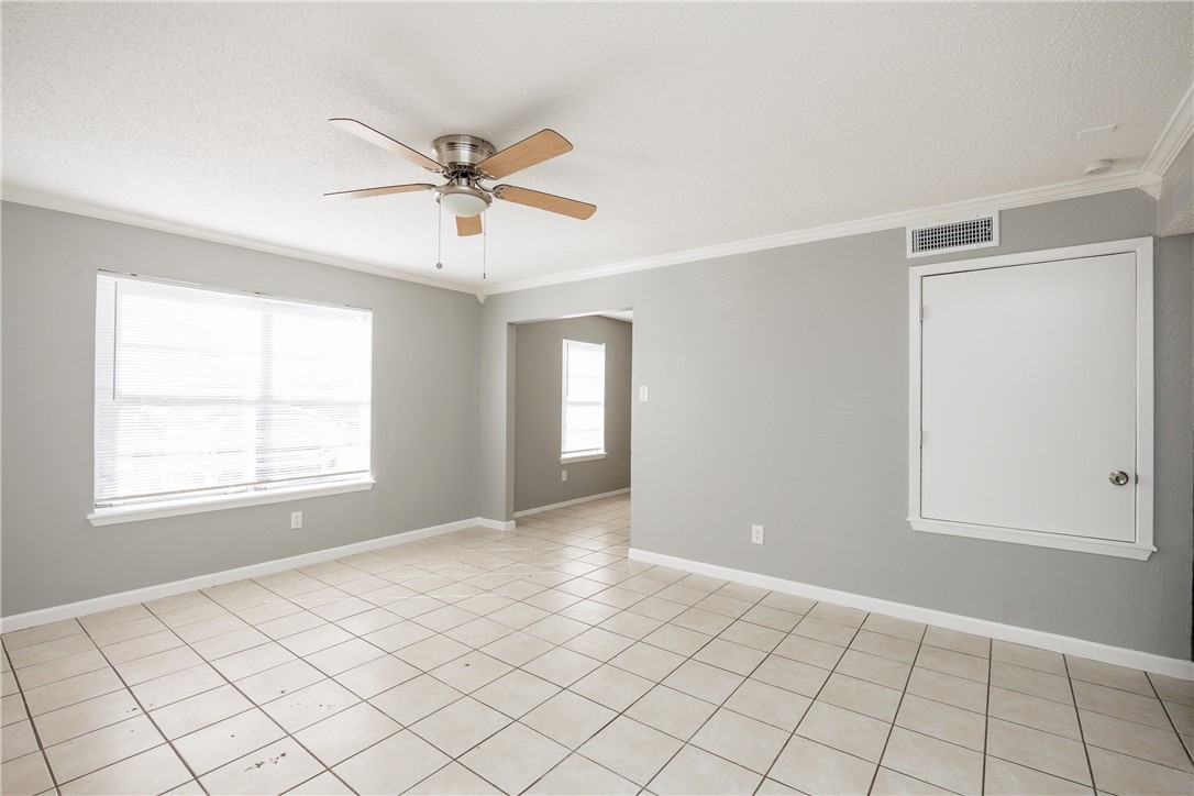 937 Quetzal St Property Photo 4