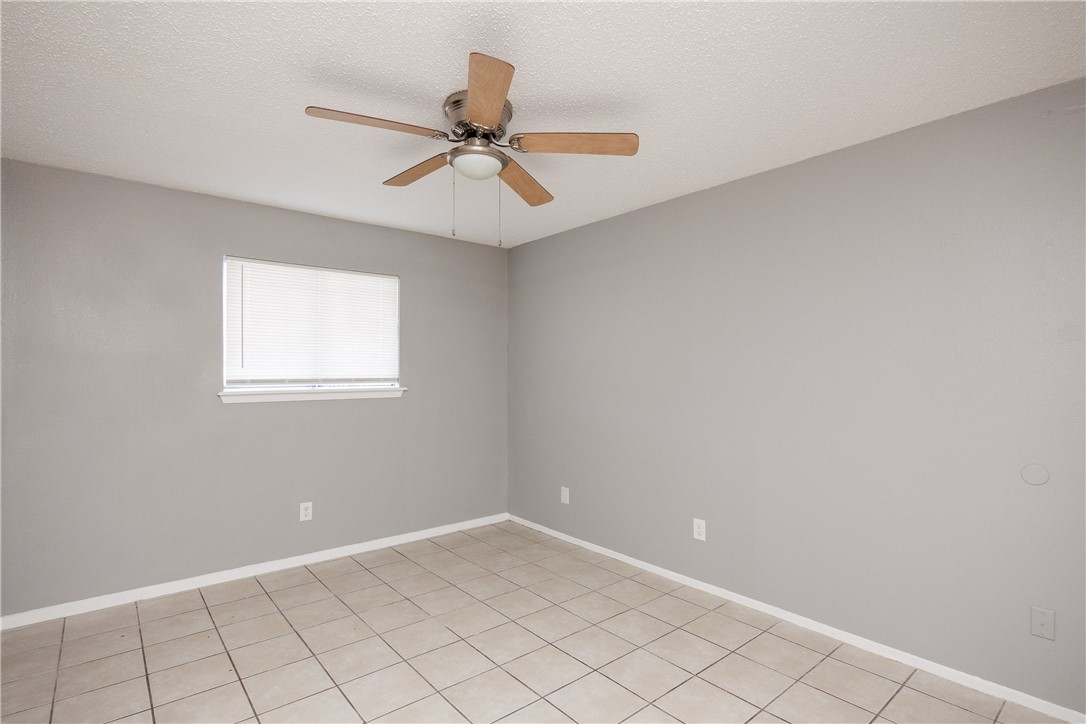 937 Quetzal St Property Photo 9