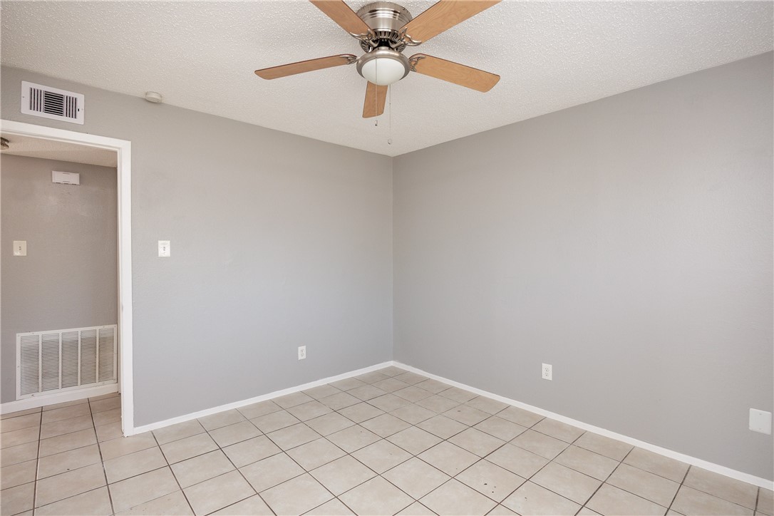937 Quetzal St Property Photo 11