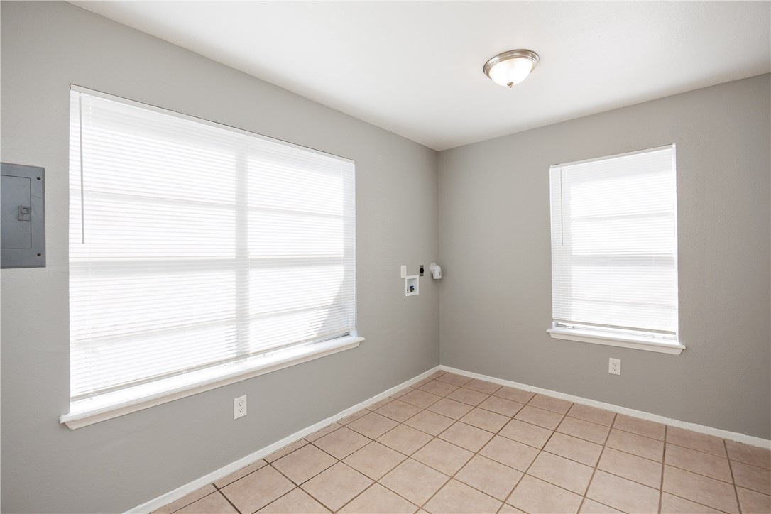 937 Quetzal St Property Photo 18