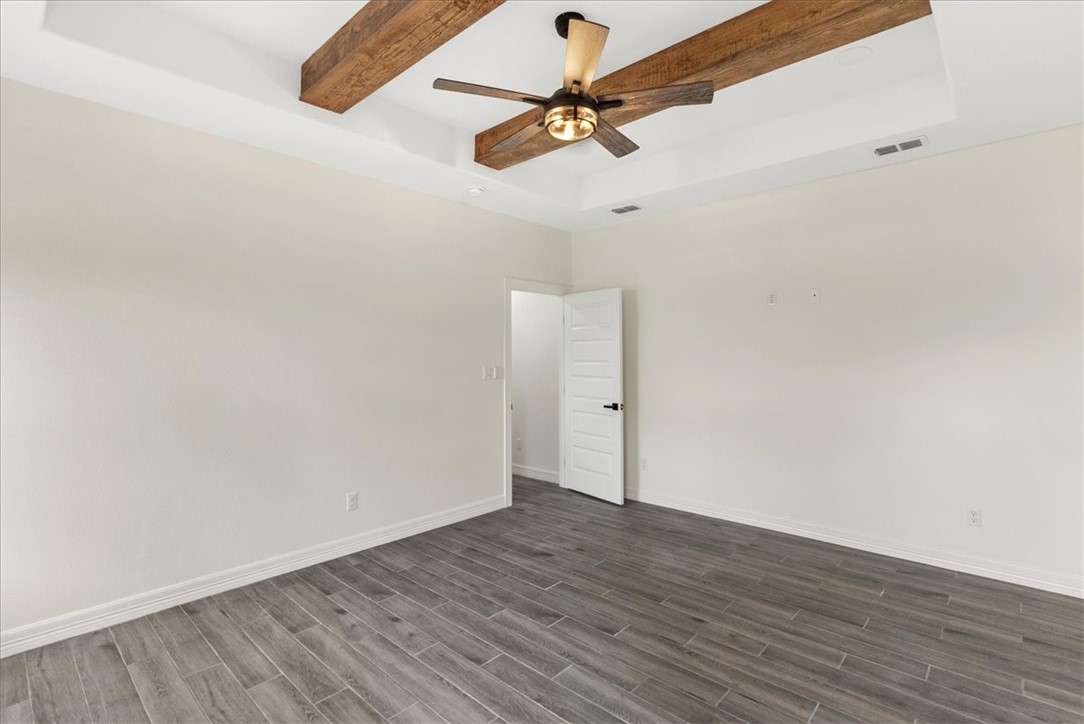 411 Magnolia W Property Photo 15