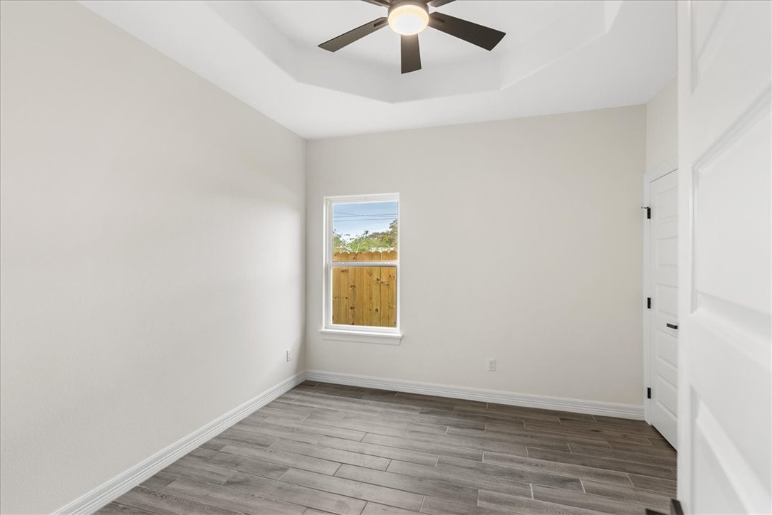 411 Magnolia W Property Photo 21