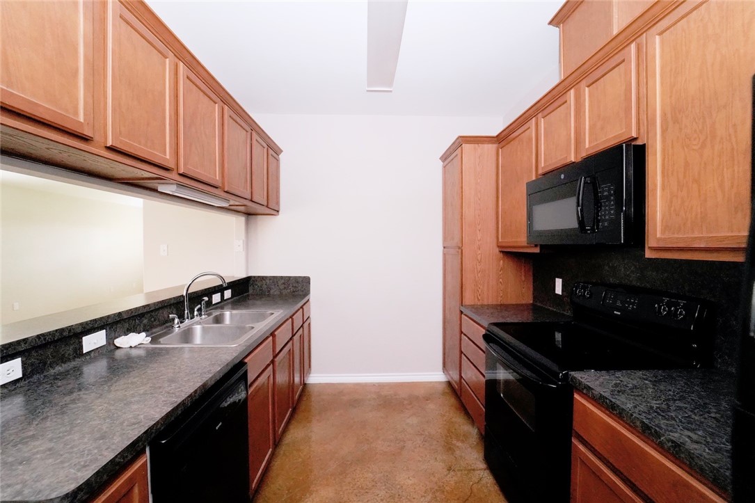 6614 Rhine Dr A Property Photo 5