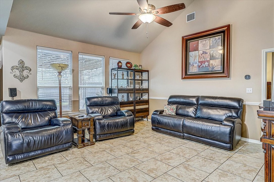 7229 Brown Dr Property Photo 2