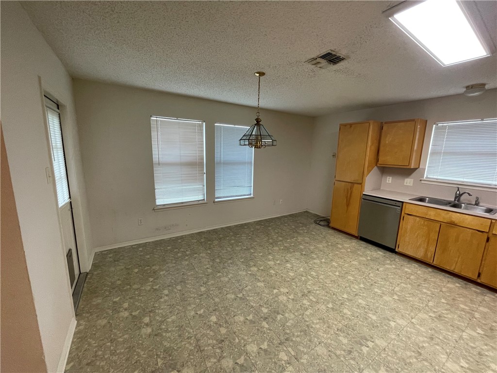 2629 Raintree Trai Property Photo 3