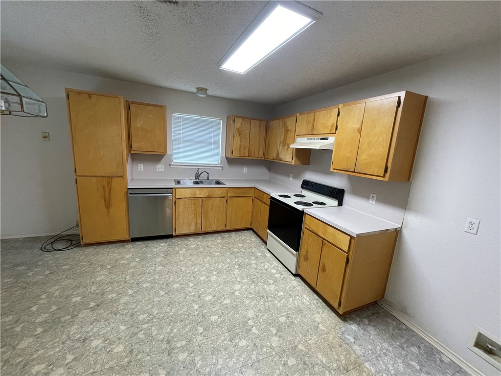 2629 Raintree Trai Property Photo 4