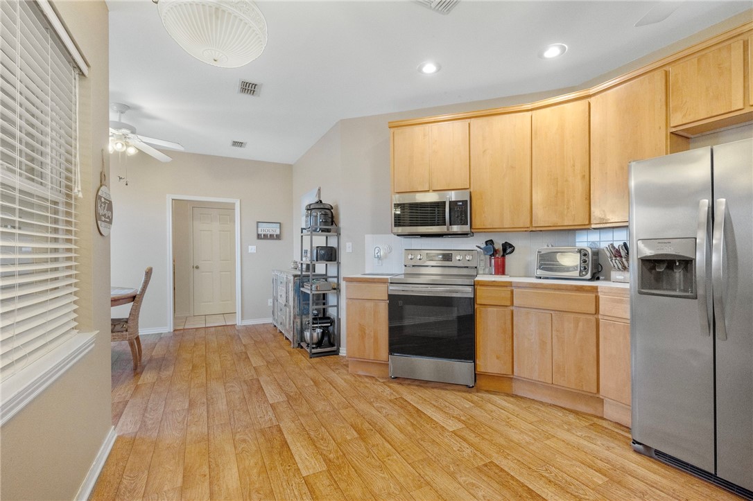 39 Front St Property Photo 19