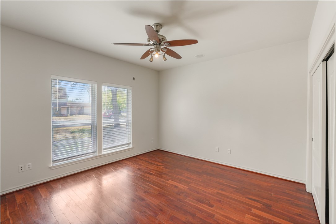 3304 Floyd St Property Photo 16