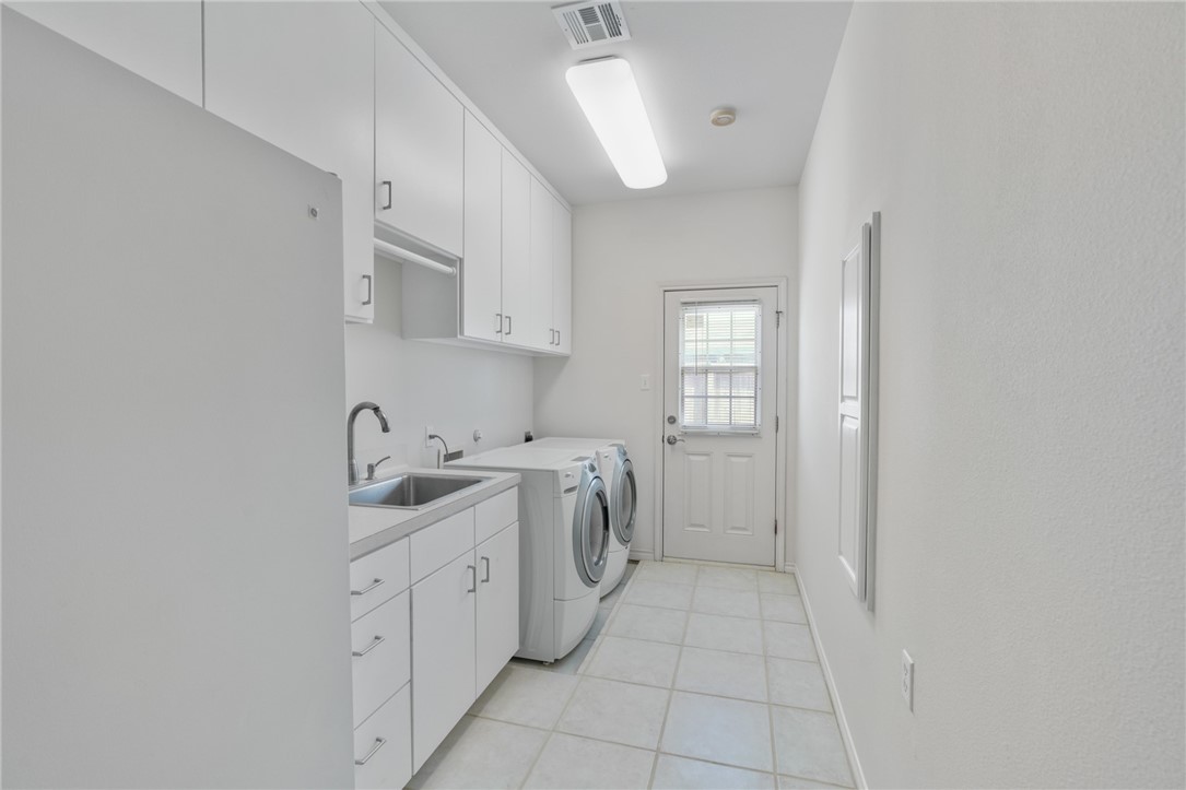 3304 Floyd St Property Photo 31