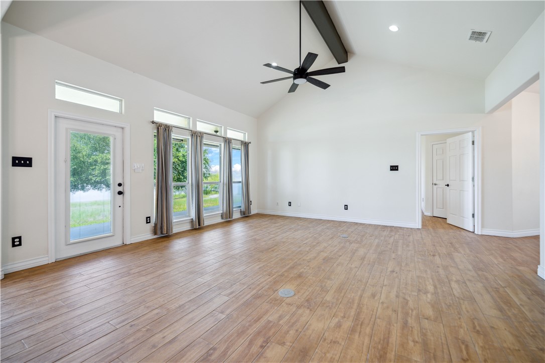 125 Hilltop Circ Property Photo 10