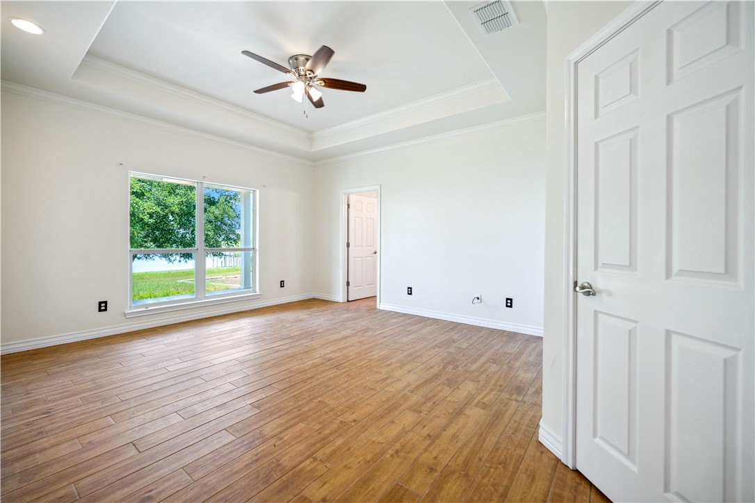 125 Hilltop Circ Property Photo 18