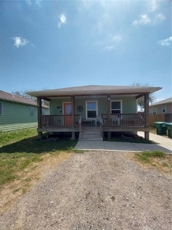 702 Celia St Property Photo