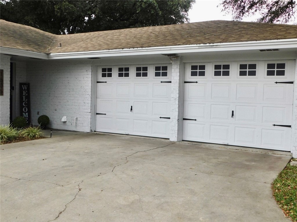 1605 Delwood Property Photo 4