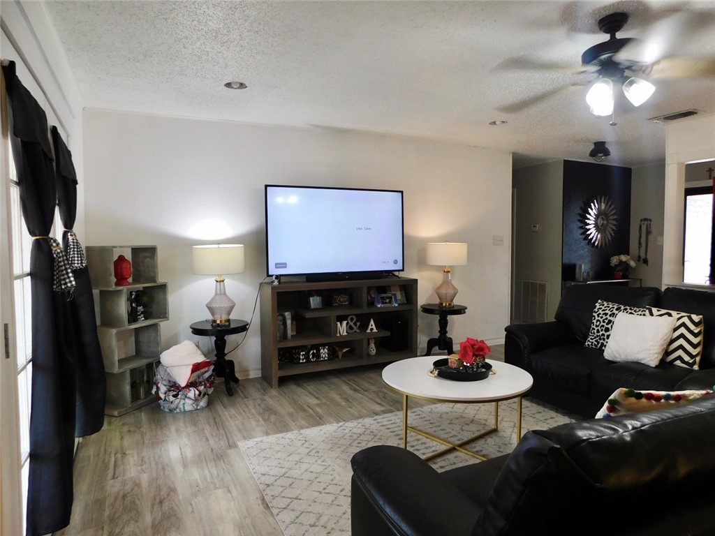 1605 Delwood Property Photo 16