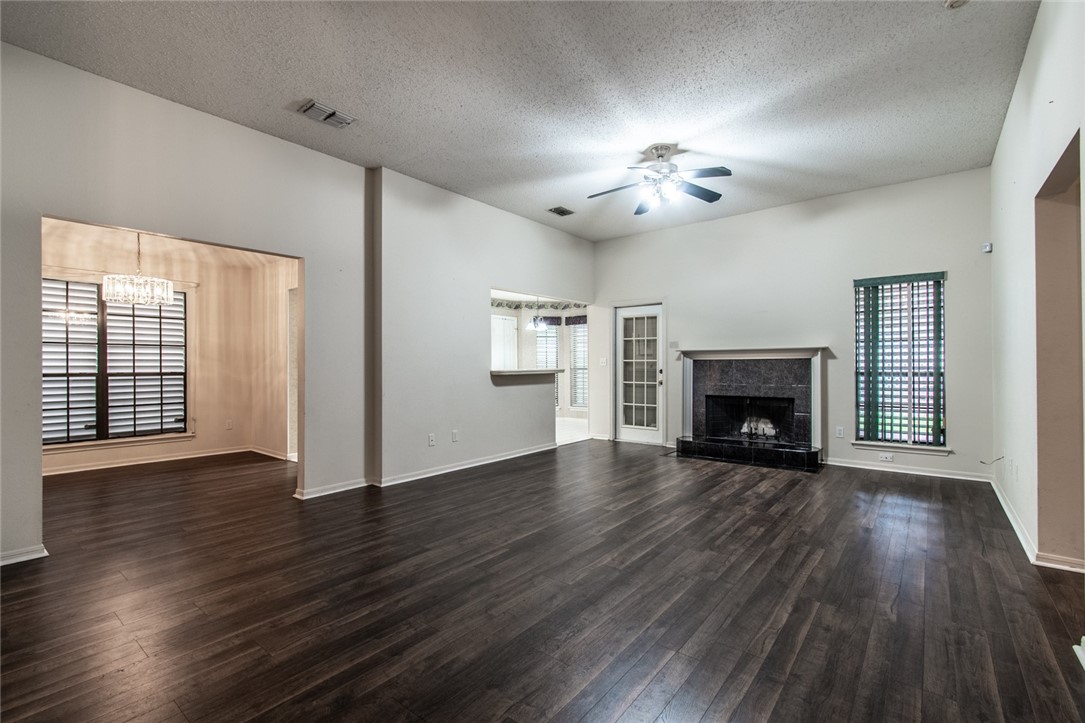 2109 Gershwin Lane Property Photo 4