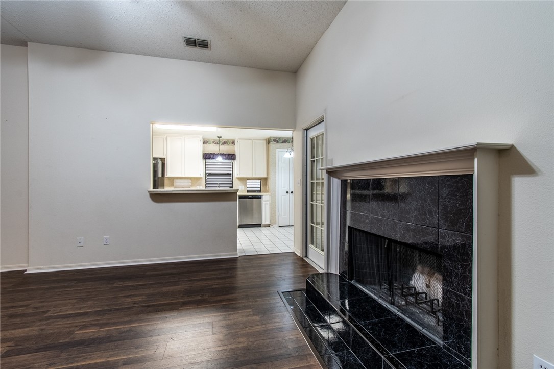 2109 Gershwin Lane Property Photo 5