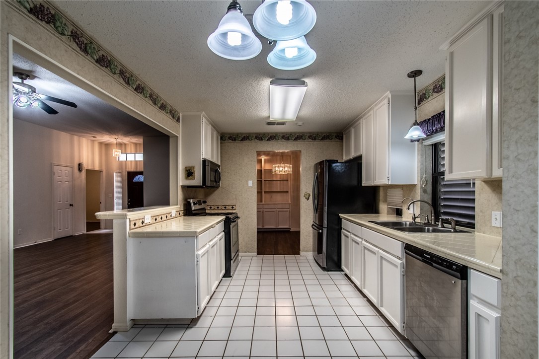 2109 Gershwin Lane Property Photo 8