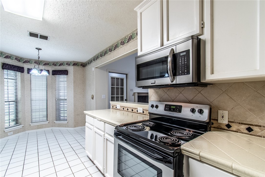 2109 Gershwin Lane Property Photo 11