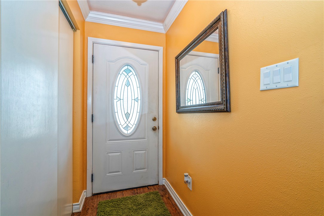 408 Grace St Property Photo 6