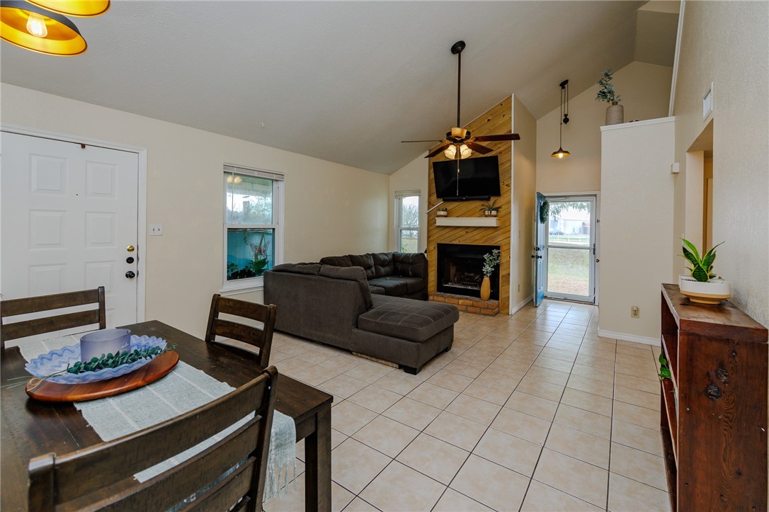 7202 Mansions Dr Property Photo 3