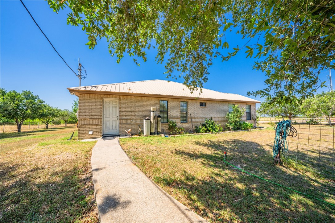 8579 County Road 1839 Property Photo 4