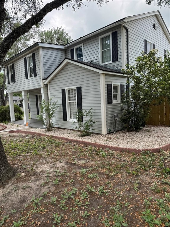 1101 N Adams St N Property Photo 3