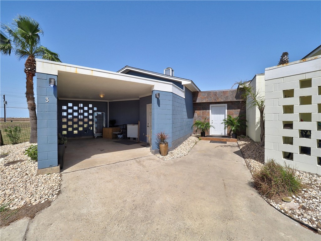 6233 Highway 361 3 Property Photo 2