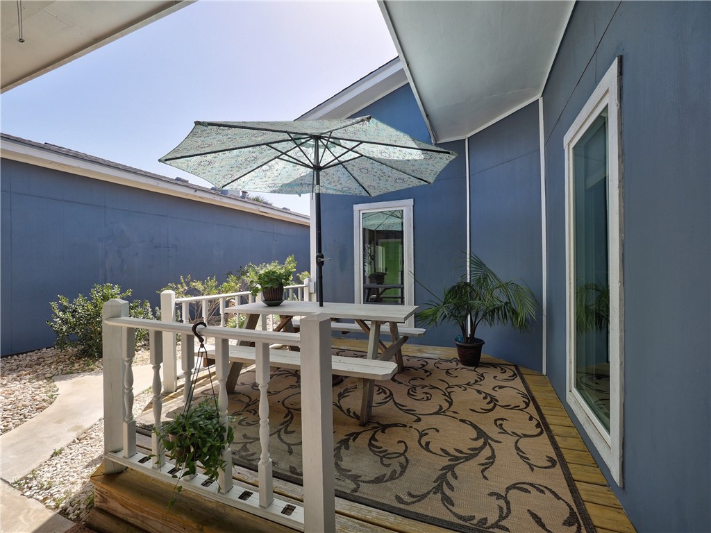 6233 Highway 361 3 Property Photo 11