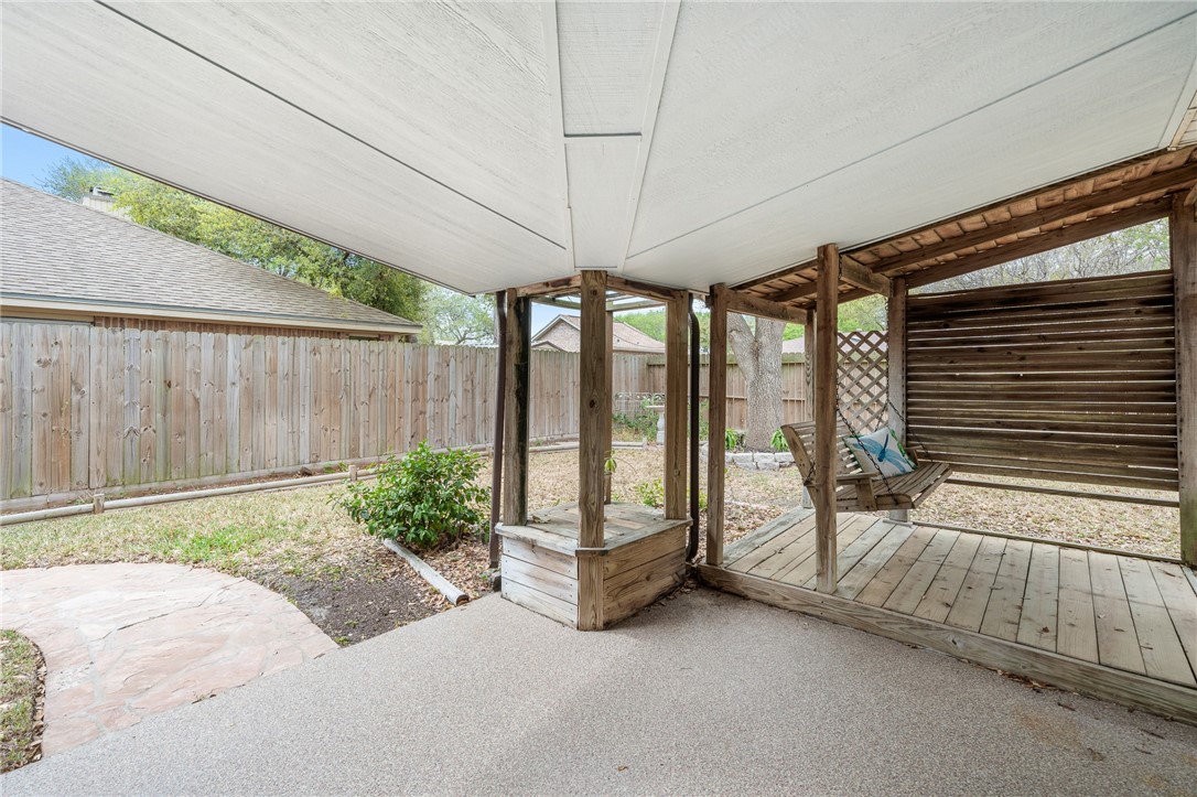 315 Sea Gate Dr Property Photo 33