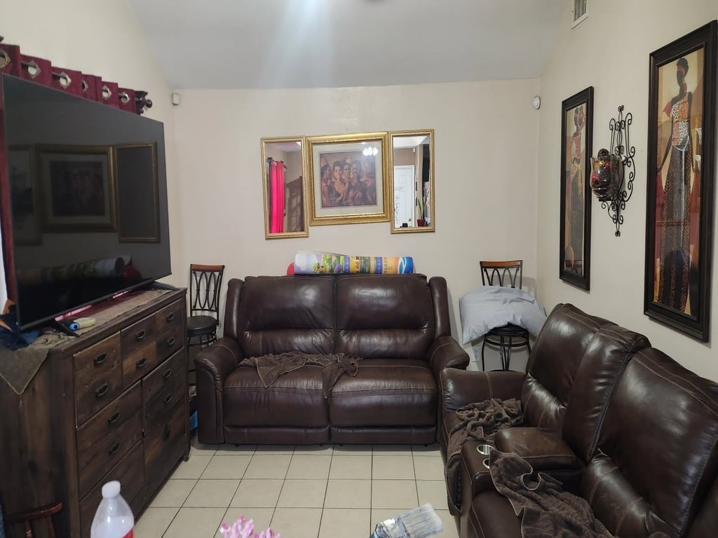1013 Juan Diego Property Photo 2