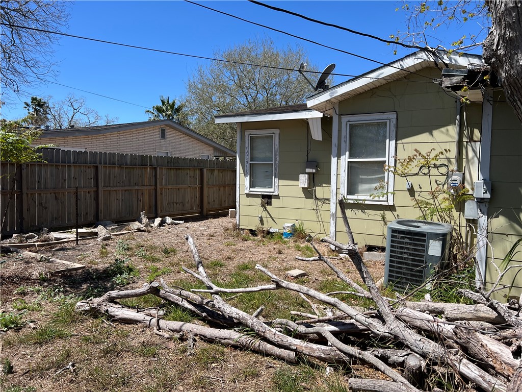 401 Stages Dr Property Photo 4