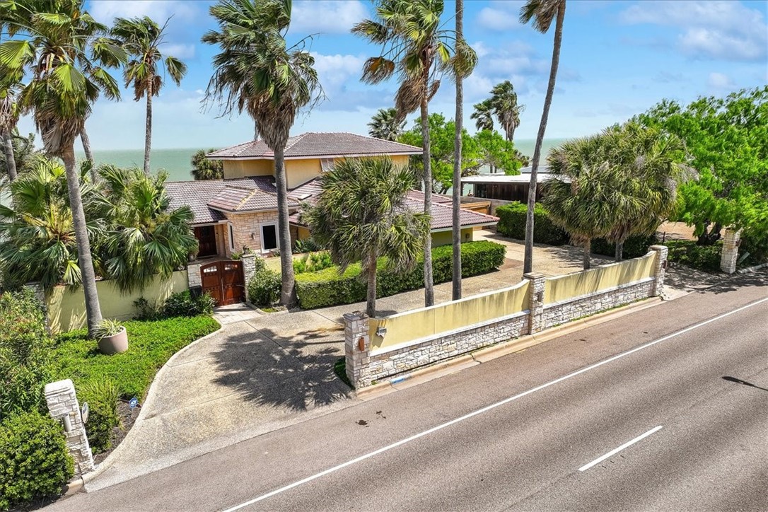 5810 Ocean Dr Property Photo 1