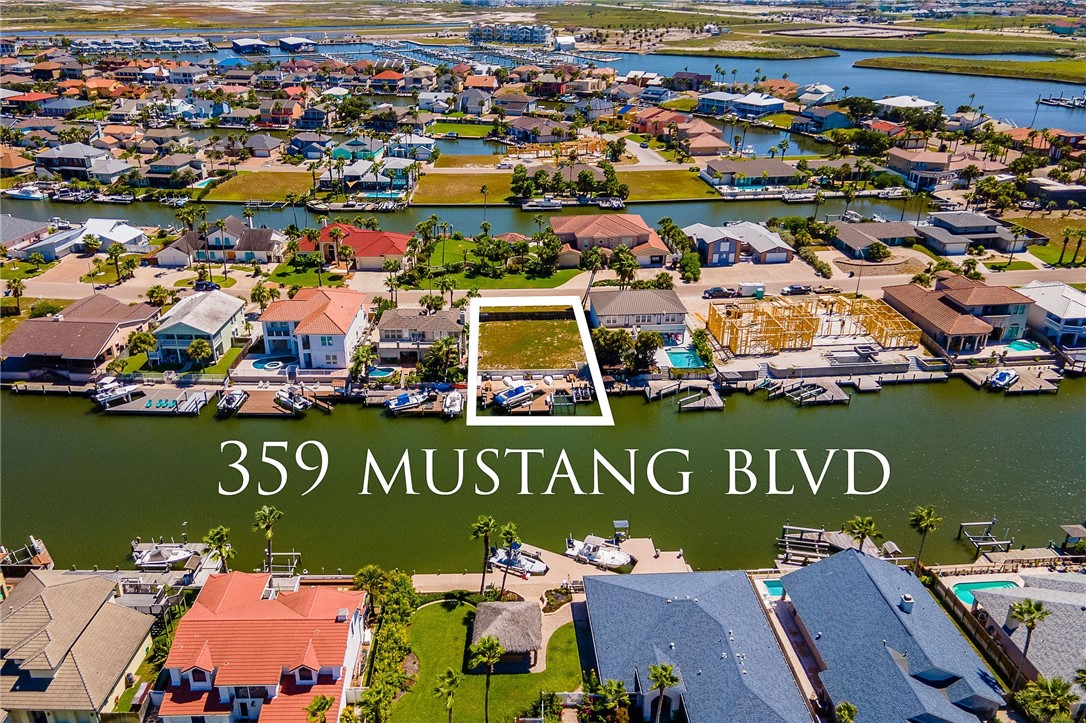 359 Mustang Blvd Property Photo 2