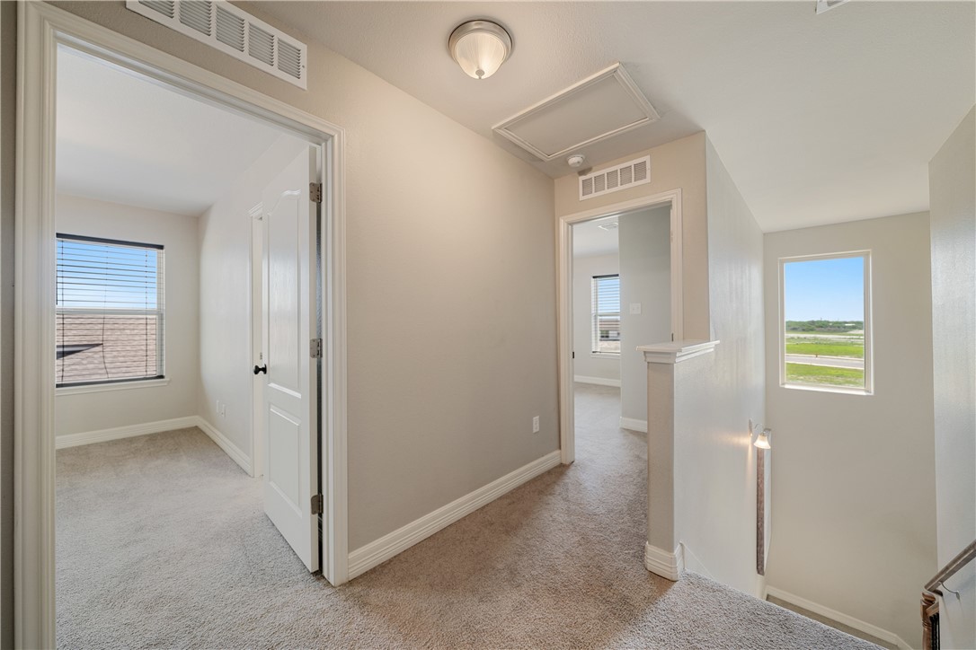 7701 Dove Hollow Dr Property Photo 25