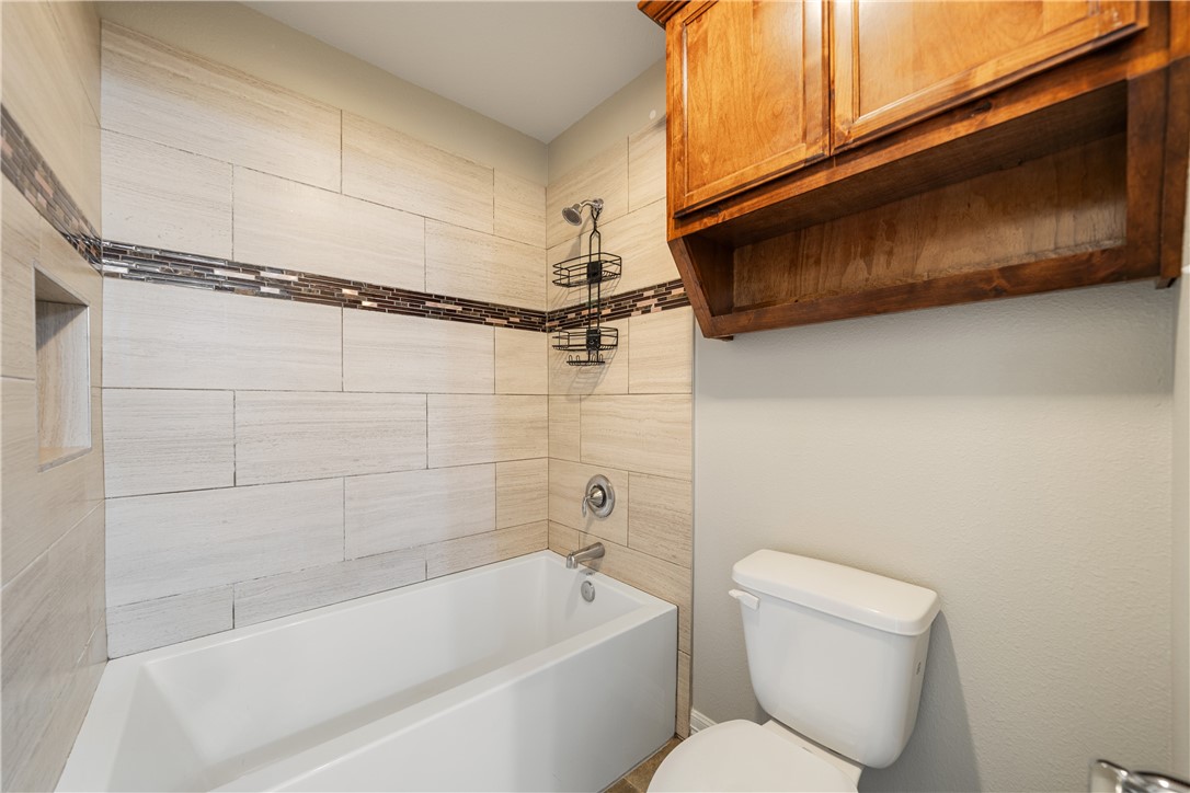 7701 Dove Hollow Dr Property Photo 28