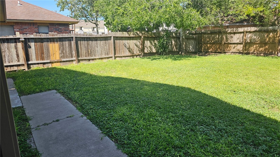 4433 Aspen Grove Dr Property Photo 9