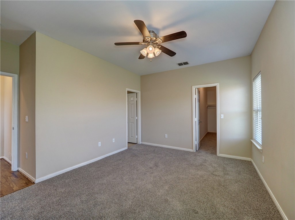1022 Livermore St Property Photo 14