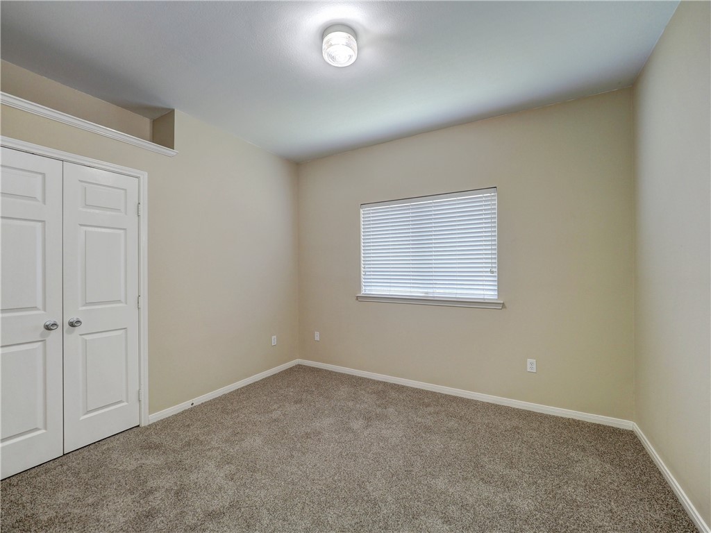 1022 Livermore St Property Photo 21