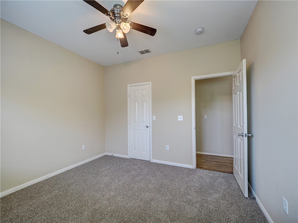 1022 Livermore St Property Photo 25