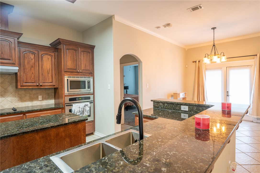 6822 Old Square Road Property Photo 10