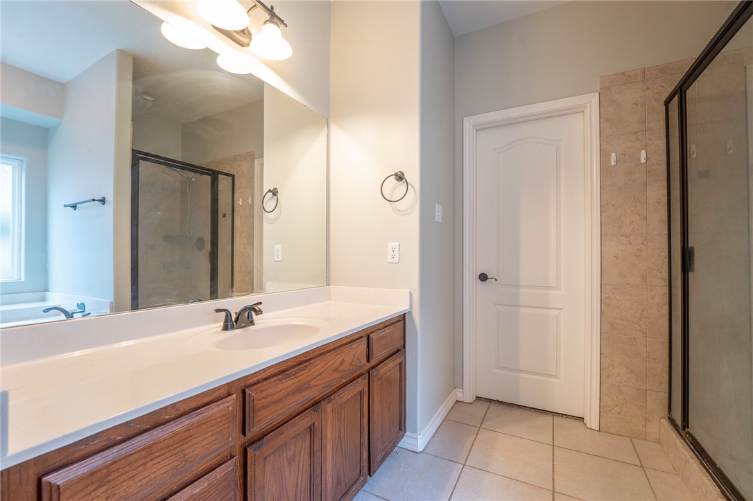 6822 Old Square Road Property Photo 19